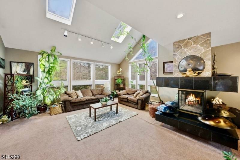 447 Rockaway Valley Rd, Boonton Twp., NJ 07005