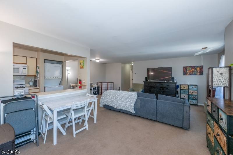 51 Sunrise Dr, Hanover Twp., NJ 07981
