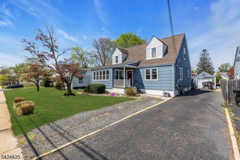 177 Navesink River Rd, Middletown Twp., NJ 07701