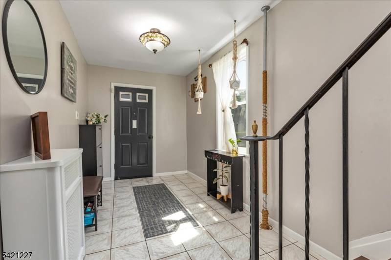 296 Berkeley Avenue, Bloomfield Twp., NJ 07003