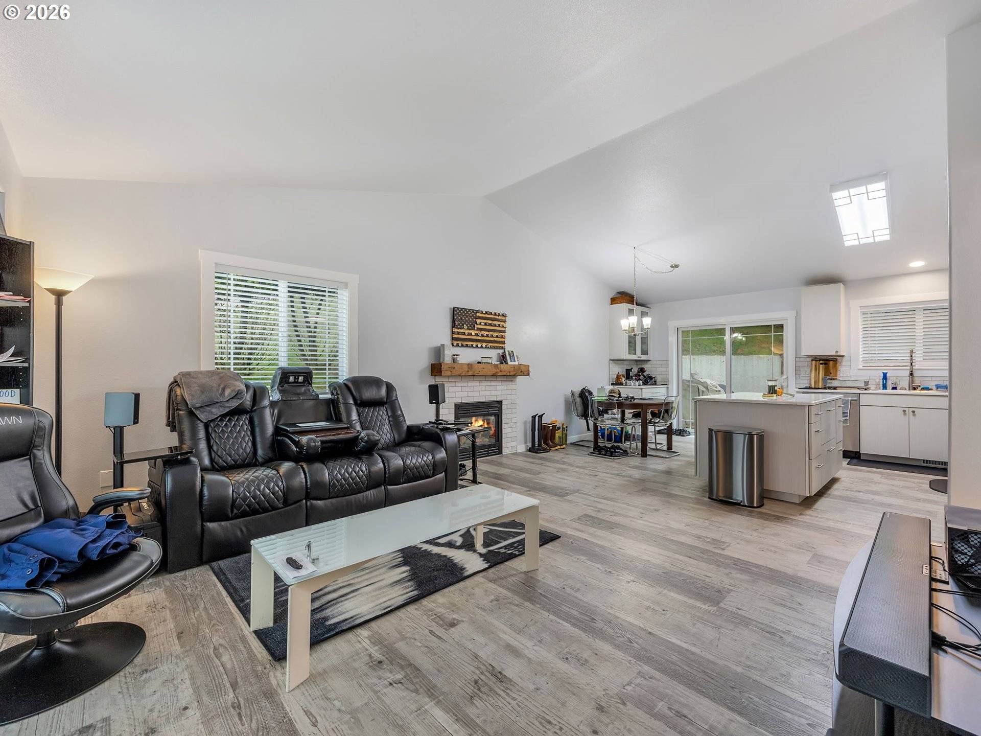 320 SOUTH ST, Astoria, OR 97103