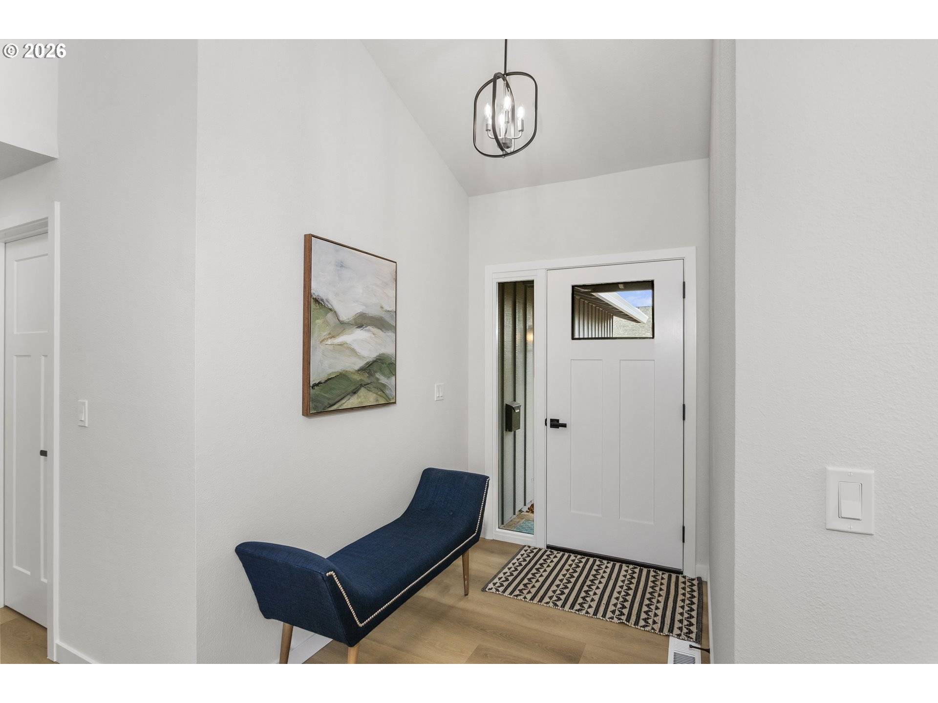 174 SW 10TH AVE, Canby, OR 97013