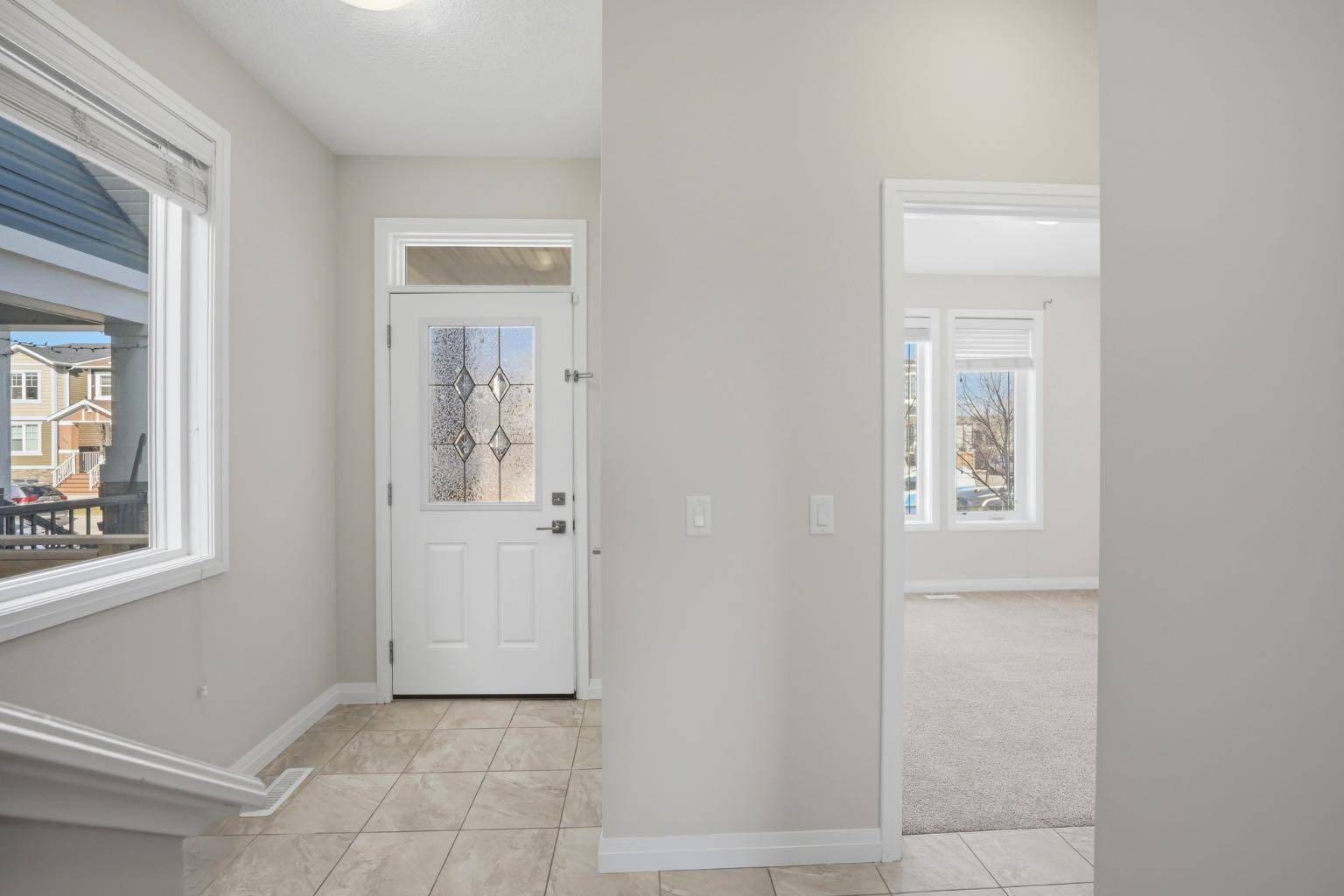 96 Red Embers CRES NE, Calgary, AB T3N0R4