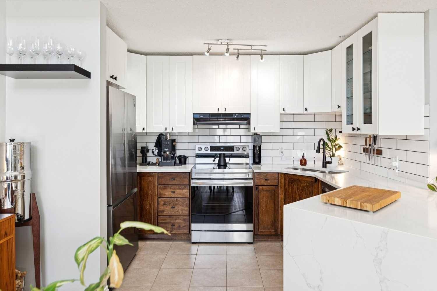 1631 28 AVE SW #406, Calgary, AB T2T 1J5