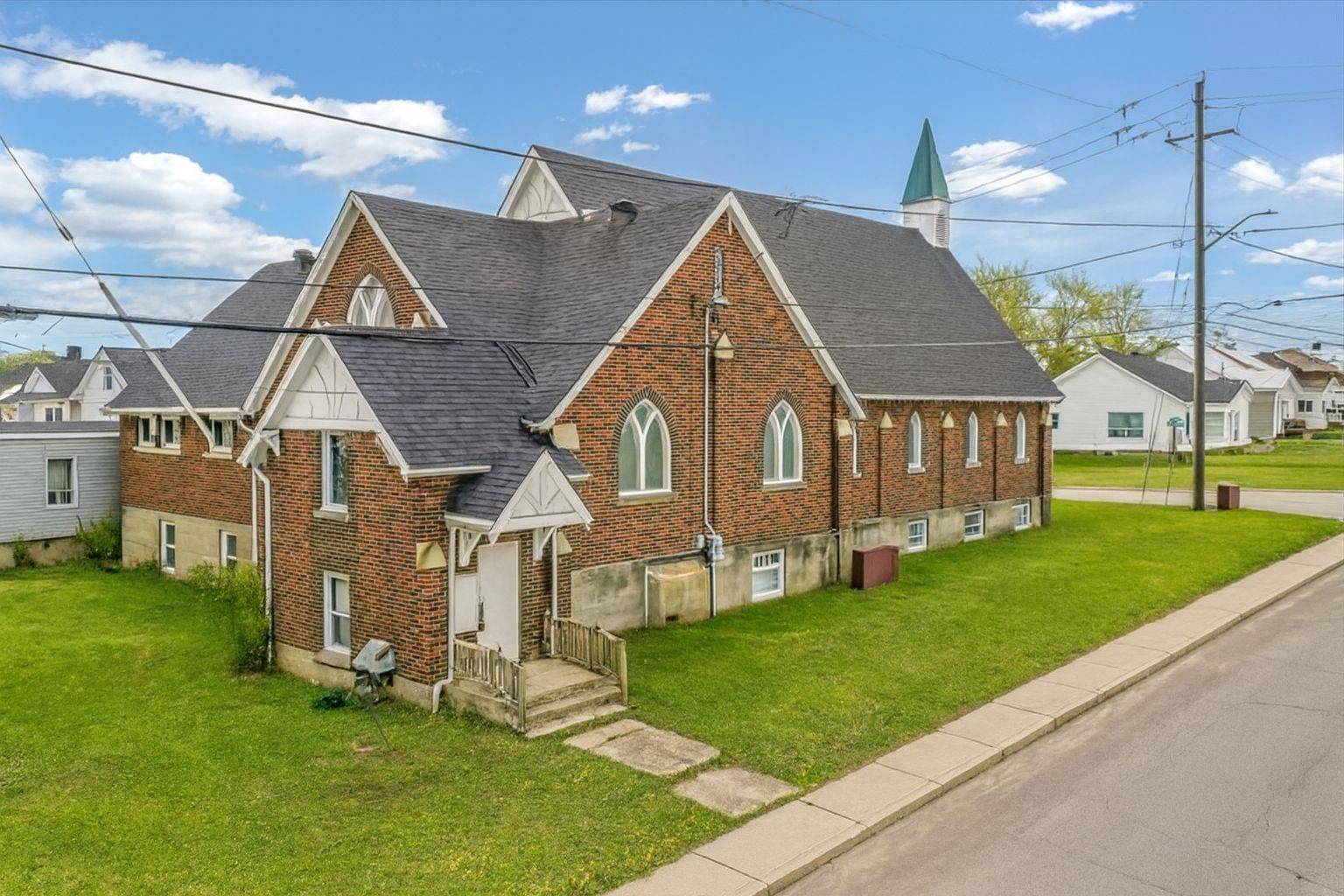 396 Antwerp AVE, Greater Sudbury, ON P3C 4M7