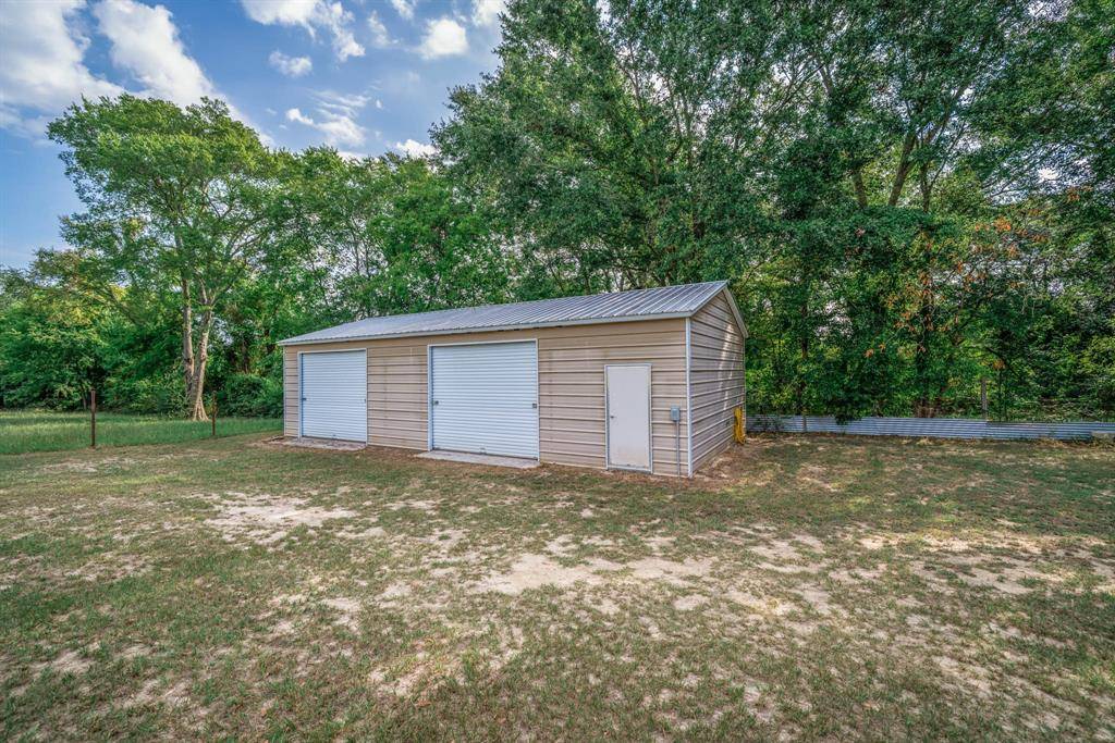 2068 State Hwy 323 Highway, Henderson, TX 75652