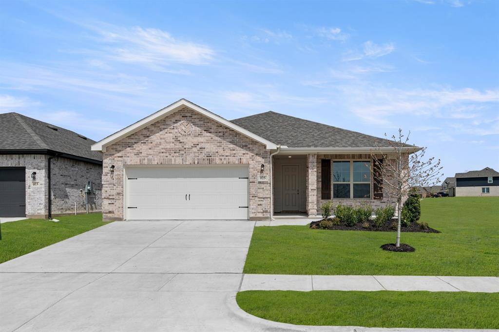 125 Toftrees Drive, Cleburne, TX 76031