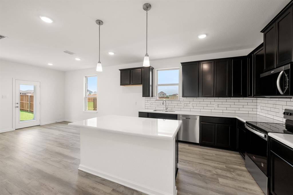 125 Toftrees Drive, Cleburne, TX 76031