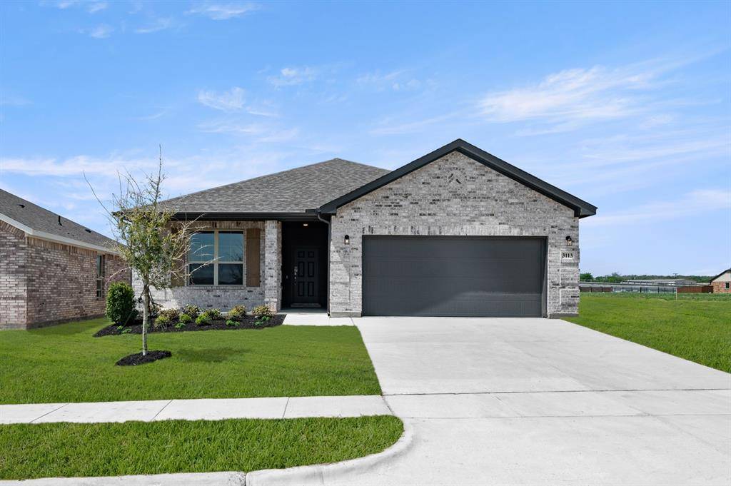 3113 Hawkview Drive, Cleburne, TX 76031