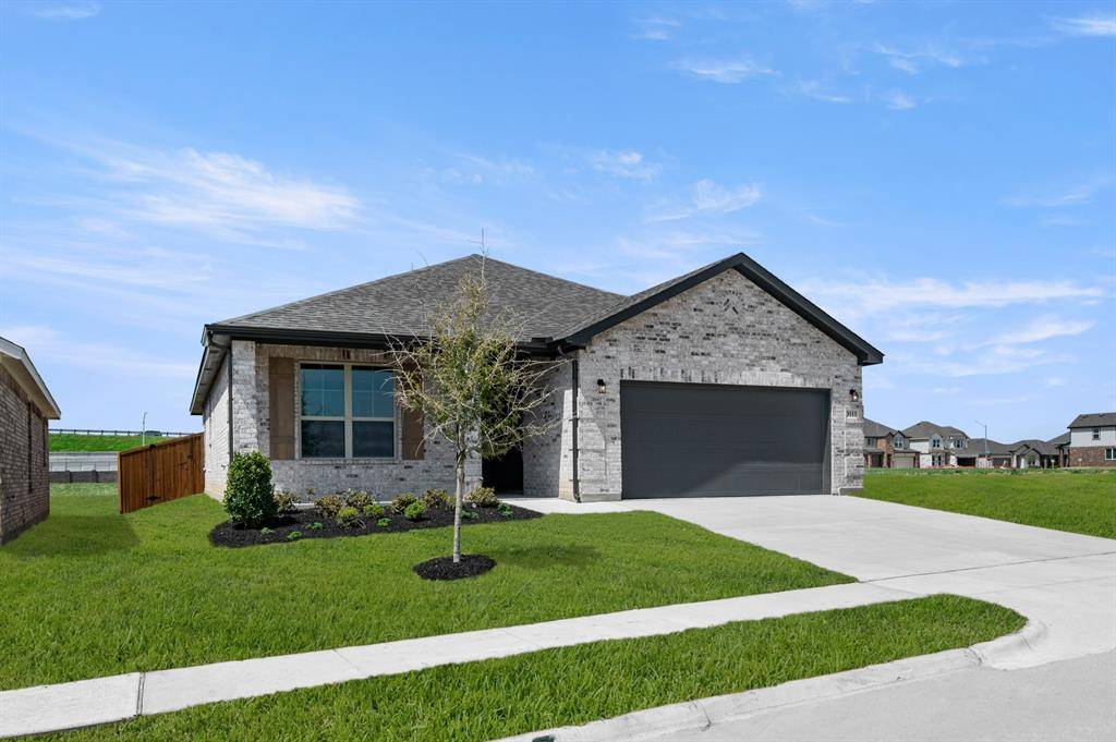 3113 Hawkview Drive, Cleburne, TX 76031