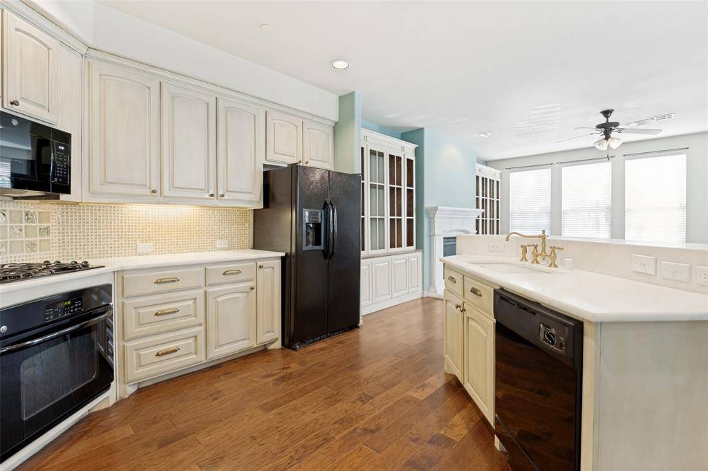 4253 Riverview Drive, Carrollton, TX 75010