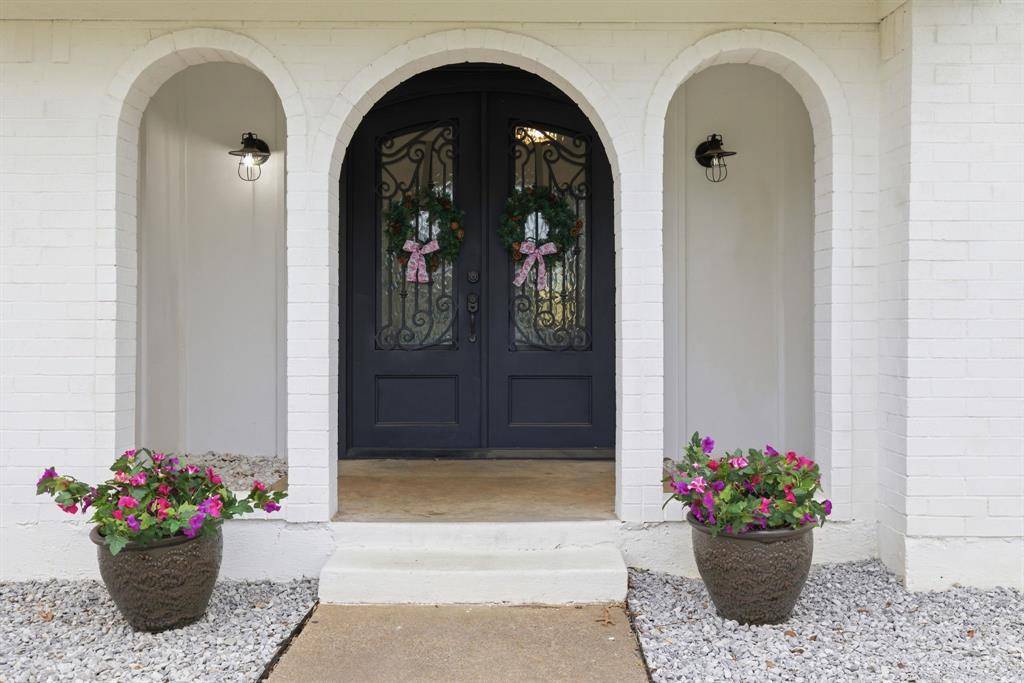 1613 Glasgow Drive, Arlington, TX 76015