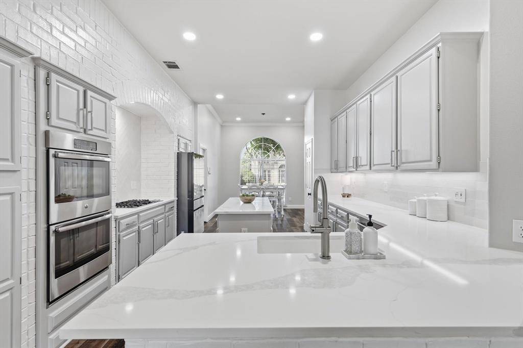 4024 Oak Grove Court, Flower Mound, TX 75028