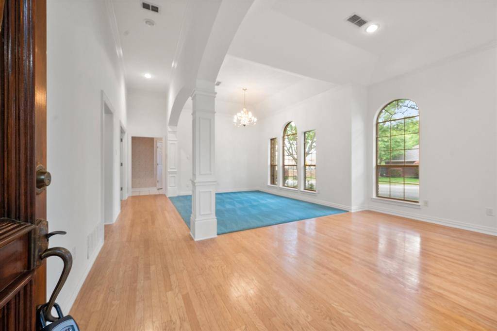 5200 Independence Avenue, Arlington, TX 76017