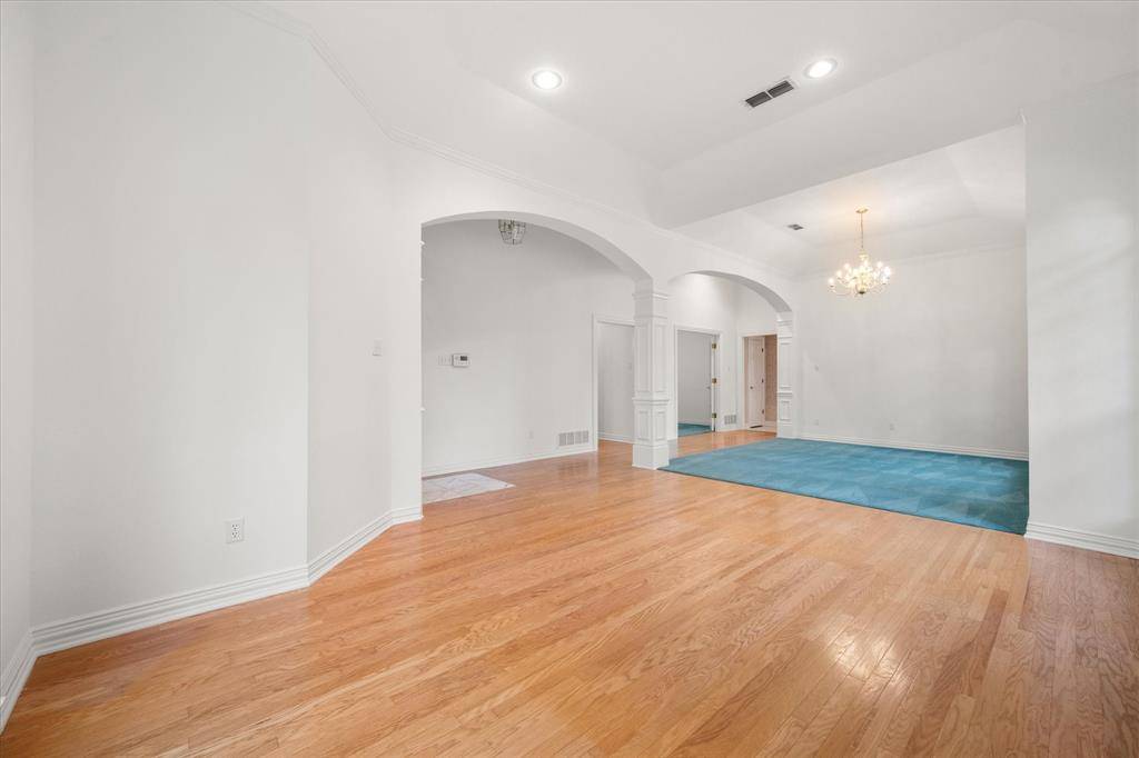 5200 Independence Avenue, Arlington, TX 76017