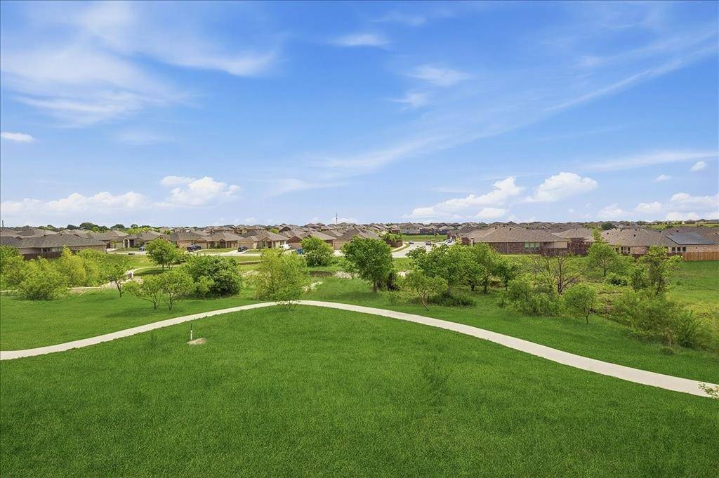 10905 Golden Barrel Court, Fort Worth, TX 76108