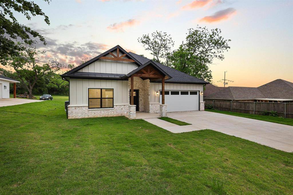 1838 S Park Avenue, Denison, TX 75020