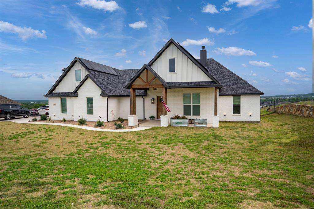 1040 Agnes N, Springtown, TX 76082