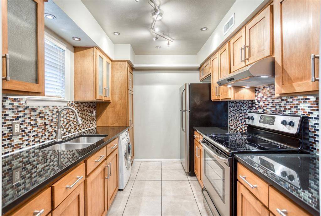 10536 Stone Canyon Road #216, Dallas, TX 75230