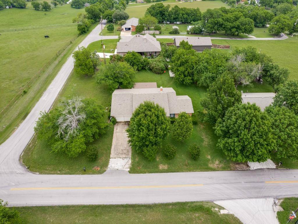 501 Stevens Drive, Benbrook, TX 76126