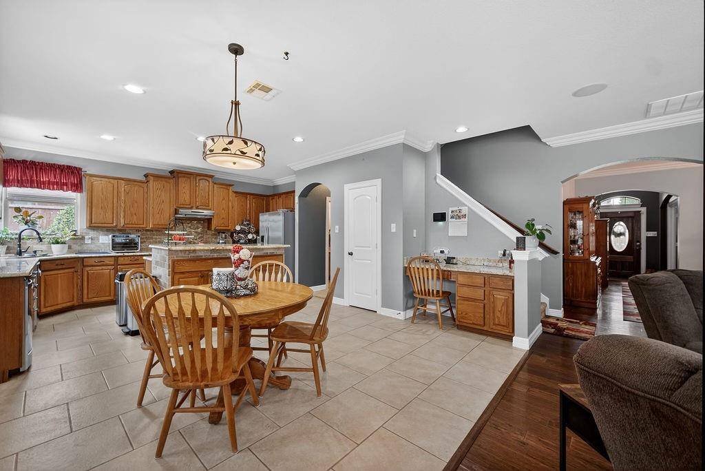 5804 Silver Leaf Drive, Mckinney, TX 75070