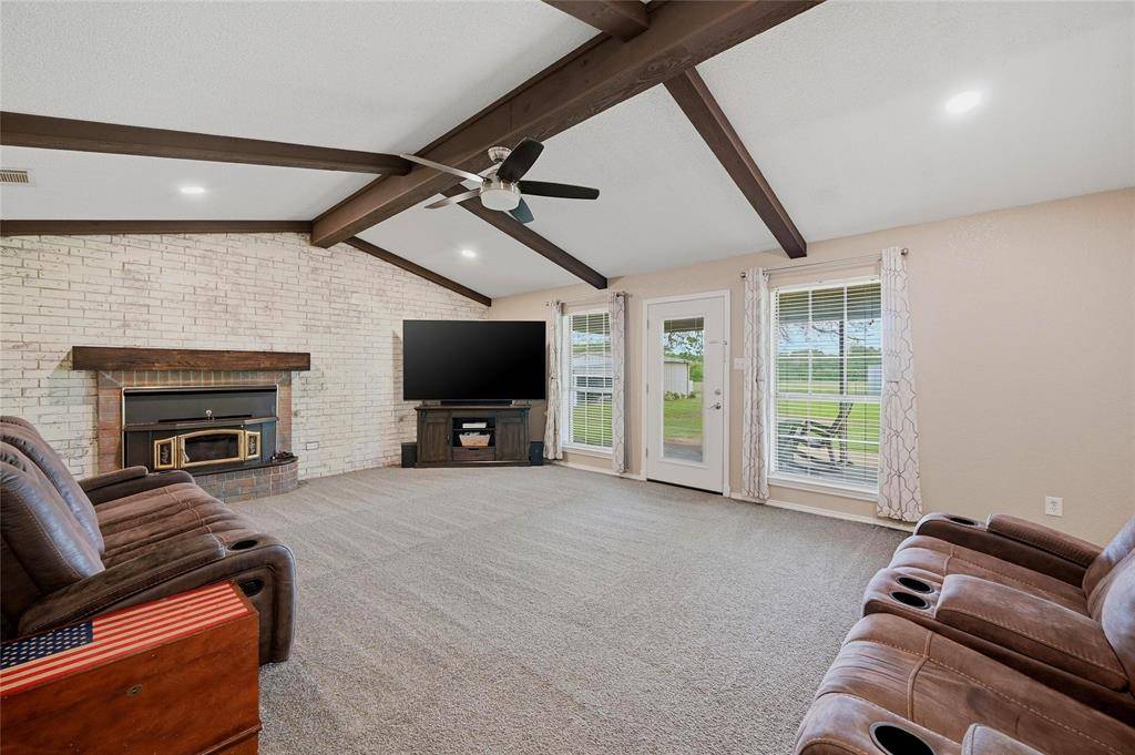 185 Owens Road, Bells, TX 75414