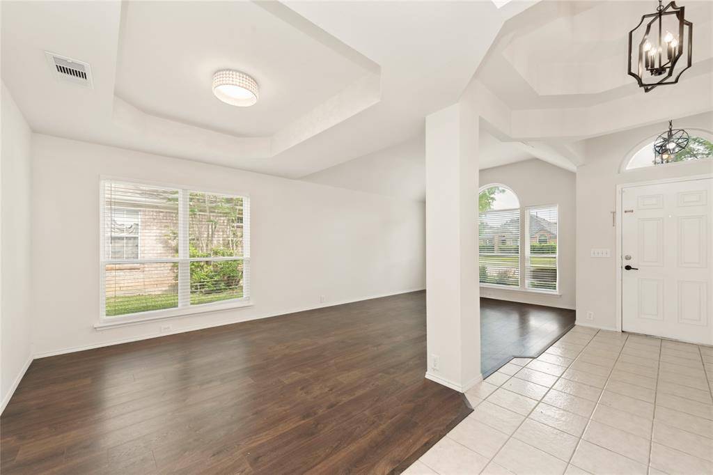 207 Meredith Court, Irving, TX 75063