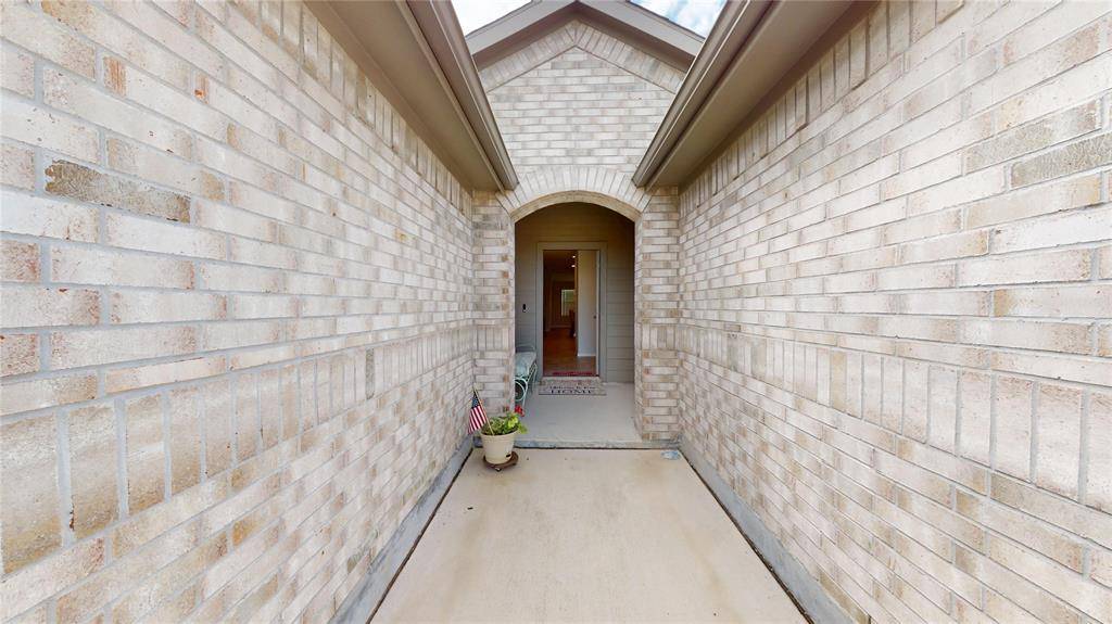 13557 Gunsmoke Lane, Cresson, TX 76044