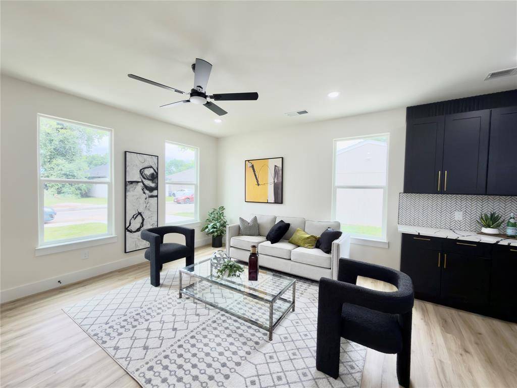 2606 Hooper Street, Dallas, TX 75215