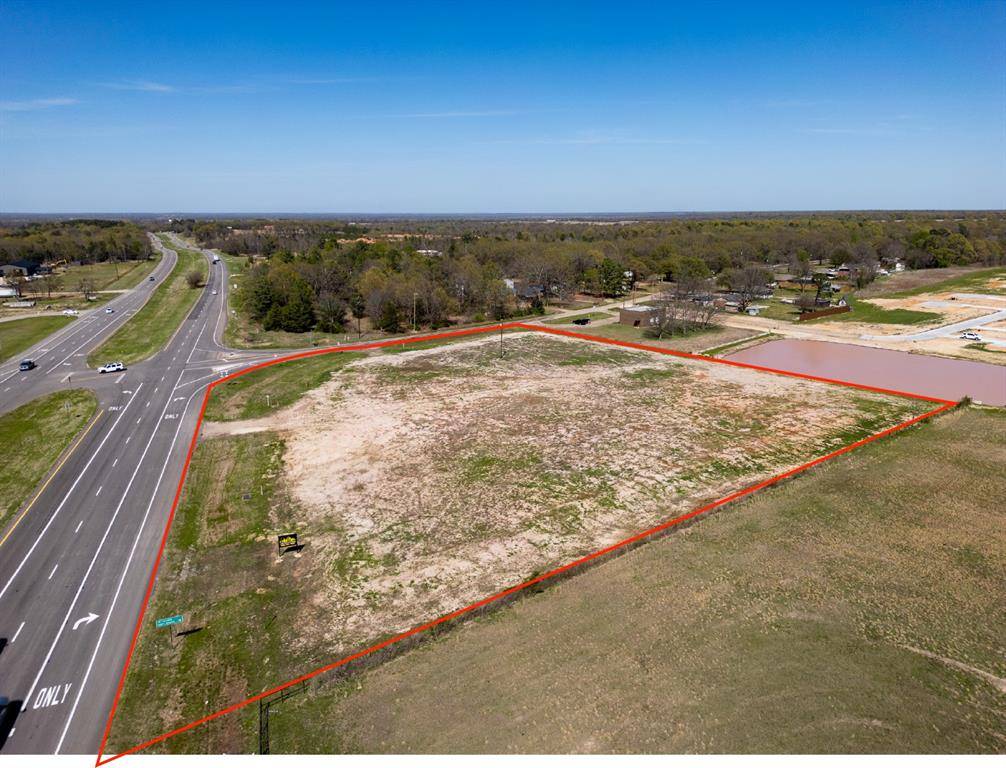 10670 US Hwy 271, Powderly, TX 75473