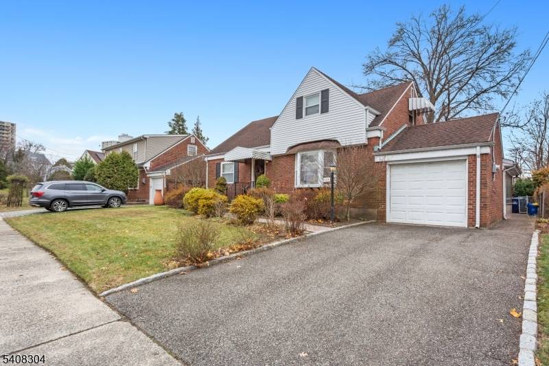 431 Blanchard Ter, Hackensack City, NJ 07601