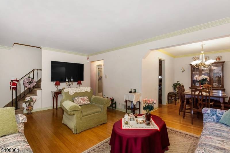 431 Blanchard Ter, Hackensack City, NJ 07601