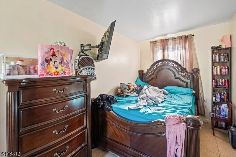 11 Mercer St, Paterson City, NJ 07524