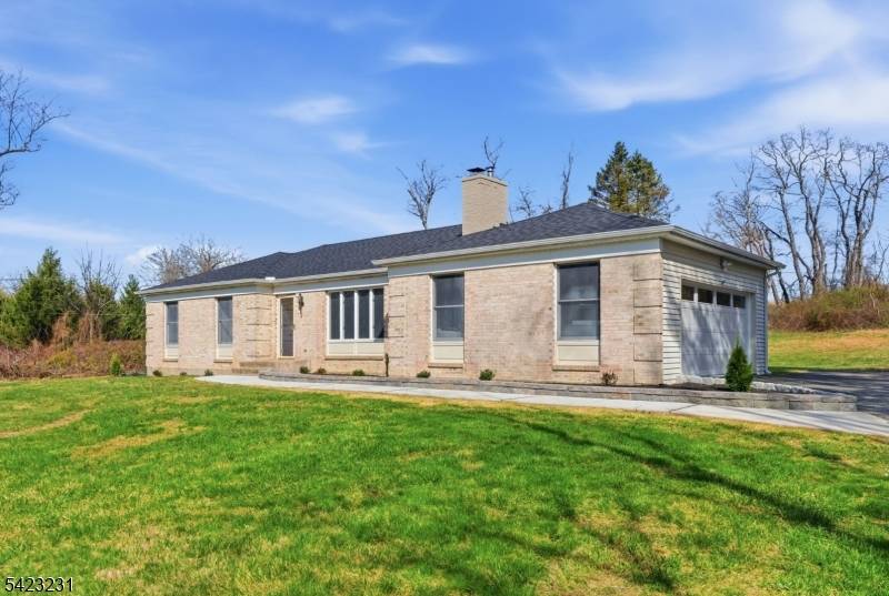 193 Bryans Rd, Washington Twp., NJ 08827