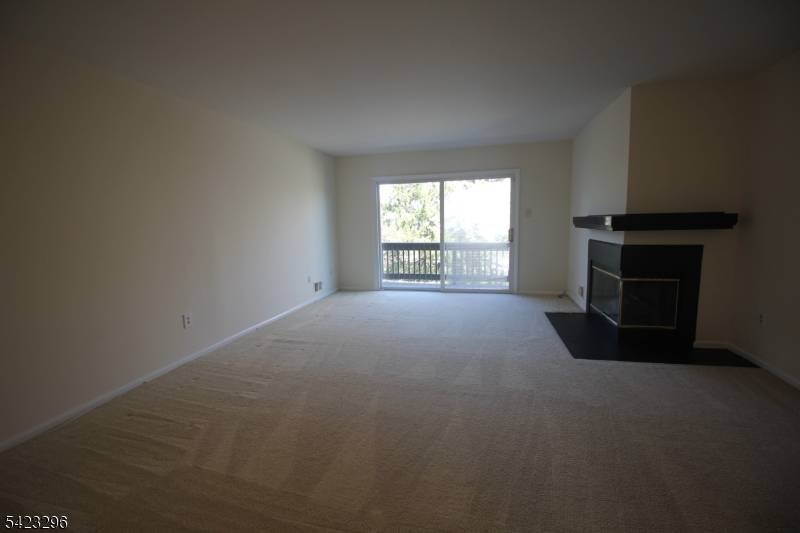 37 Melrose, Montgomery Twp., NJ 08540