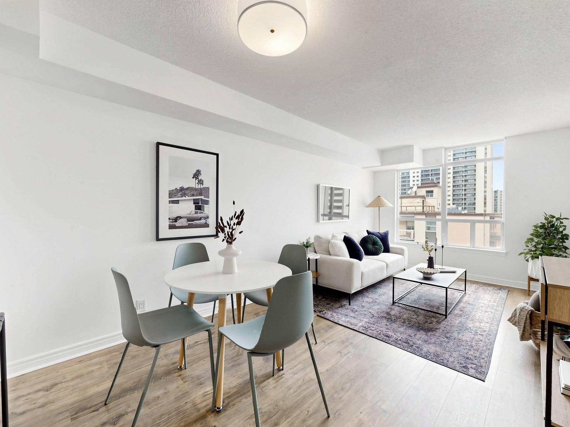 225 Wellesley ST E #811, Toronto C08, ON M4X 1X8