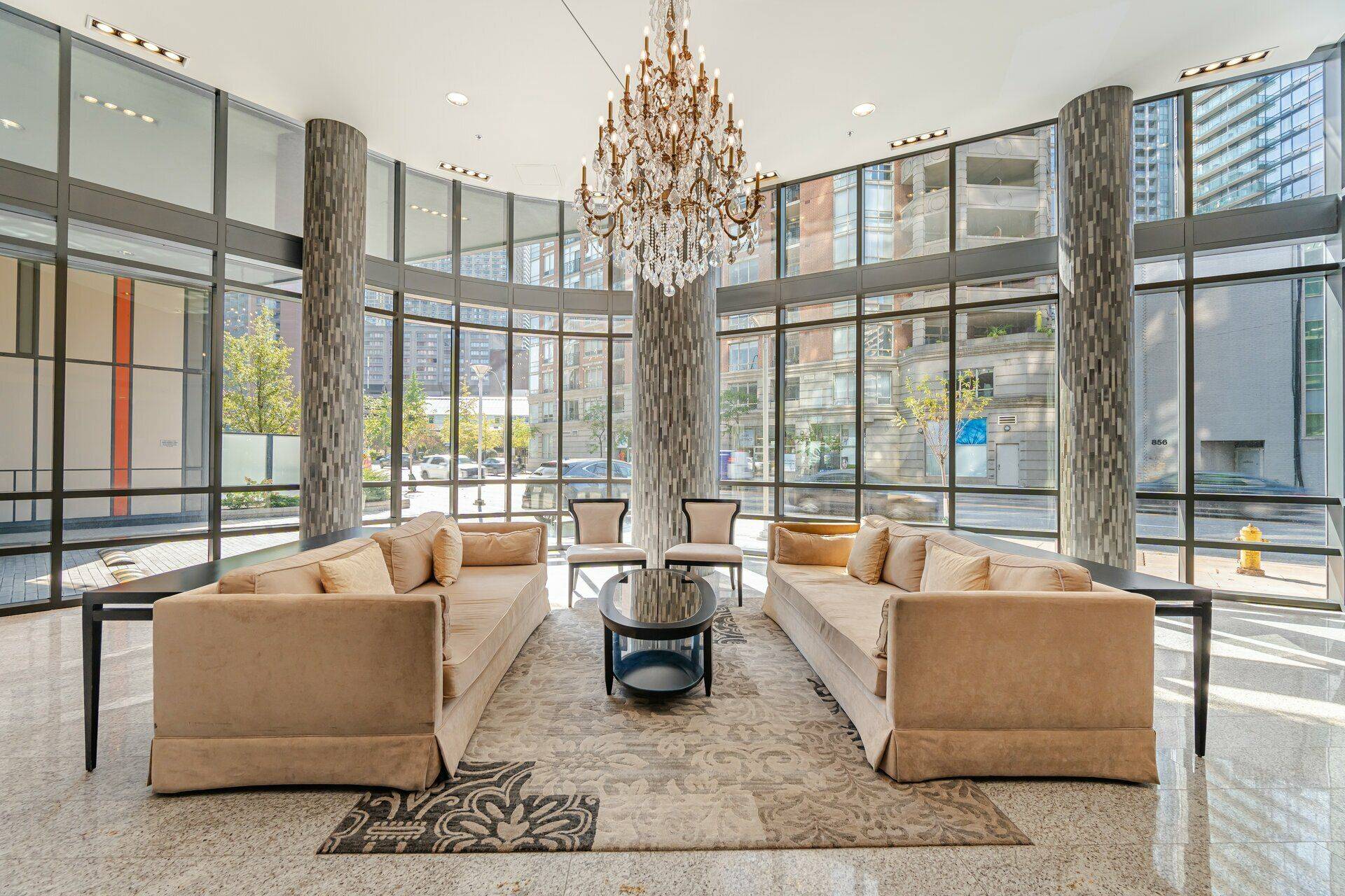 825 Church ST #105, Toronto C09, ON M4W 3Z4