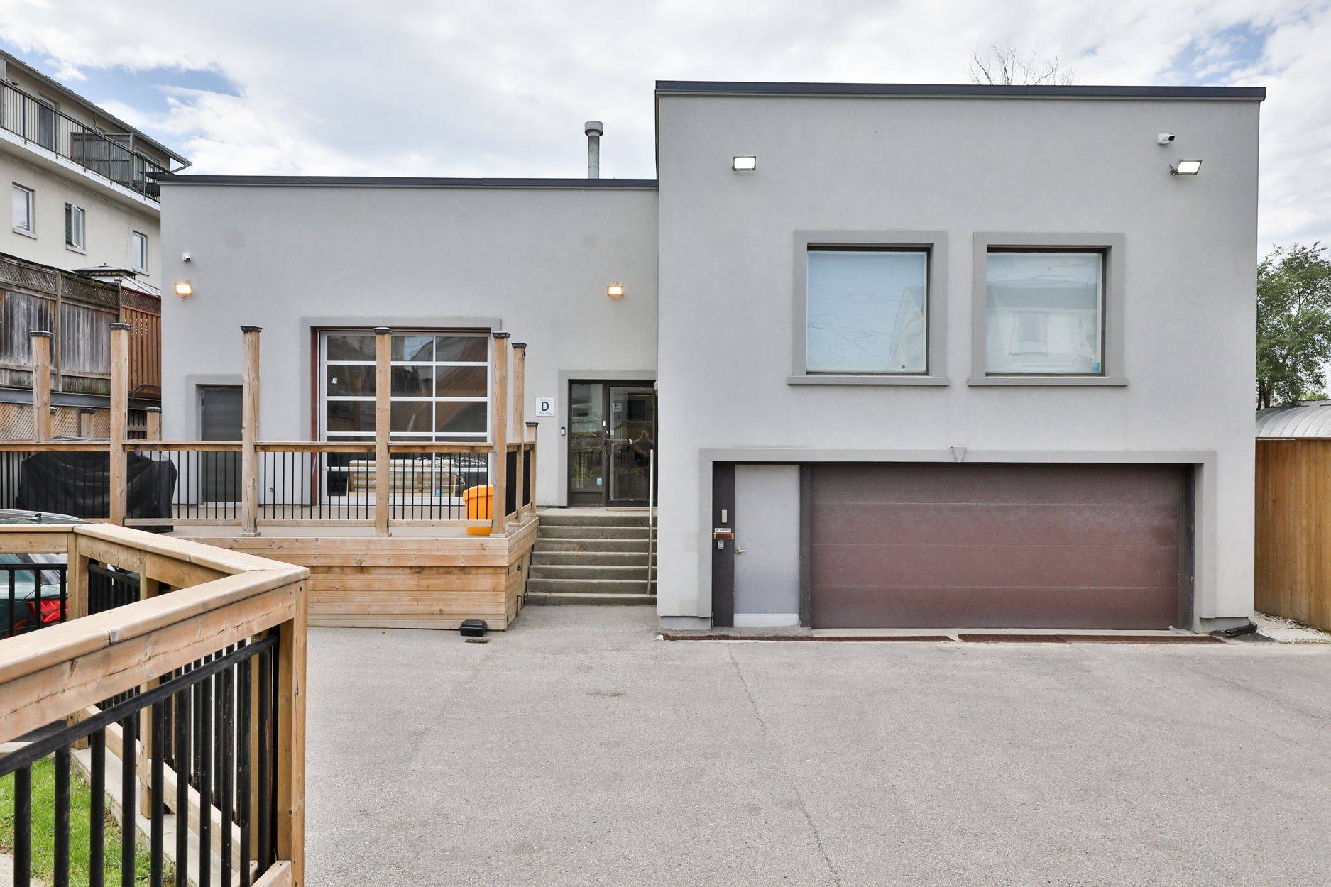75 Jonesville CRES, Toronto C13, ON M4A 1H2