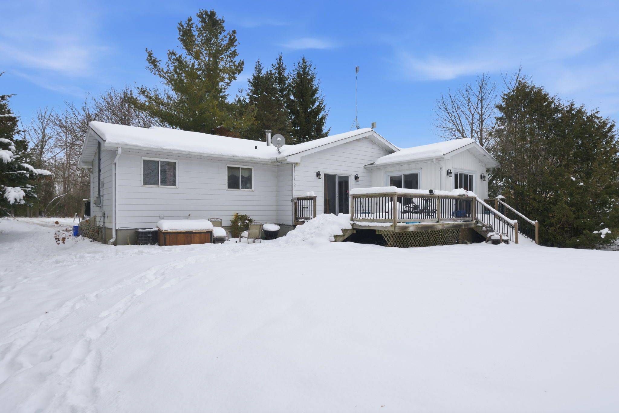 3280 Chandler DR, Scugog, ON L9L 1B6