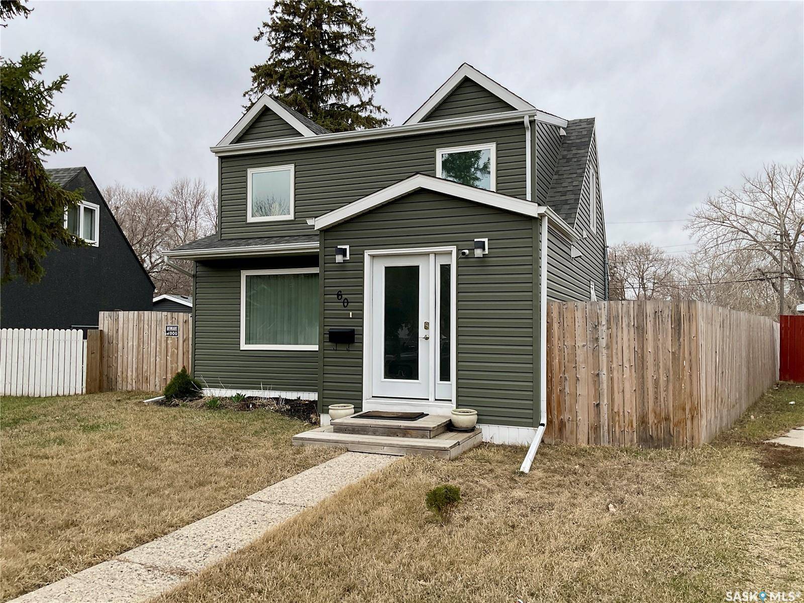 60 Charles CRESCENT, Regina, SK S4T 5X4