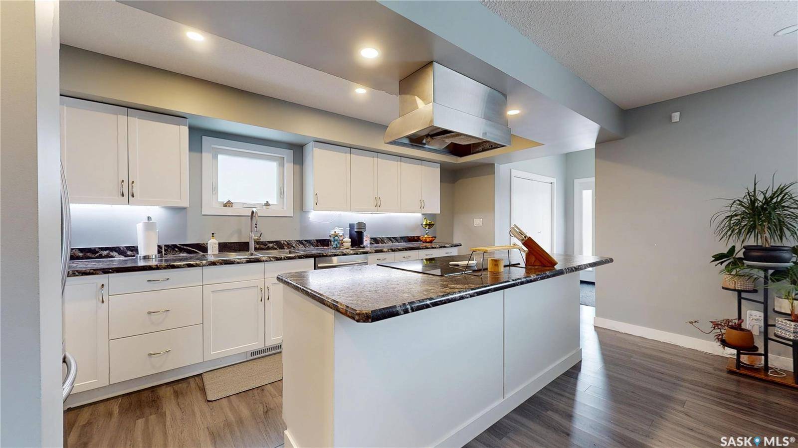 60 Charles CRESCENT, Regina, SK S4T 5X4