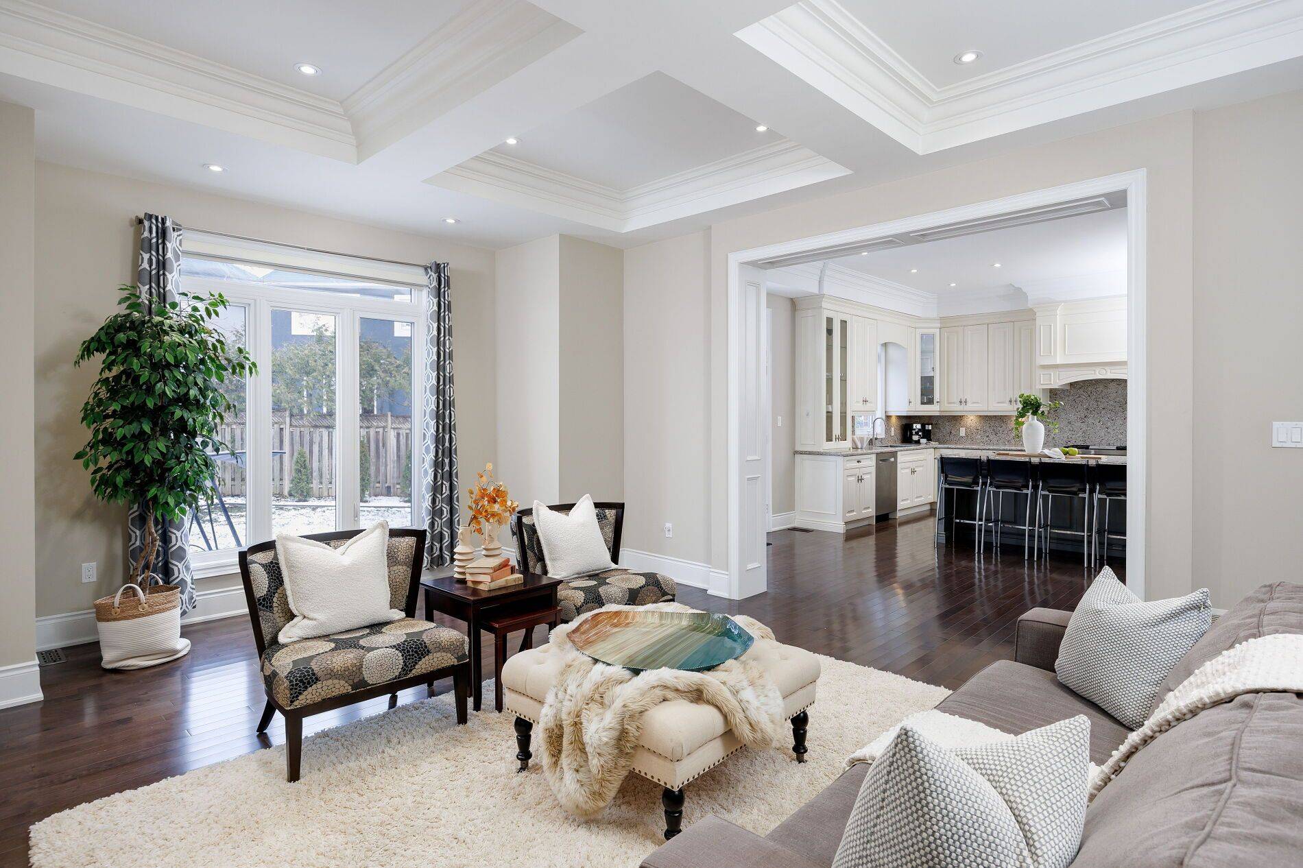 125 Paliser CT, Oakville, ON L6K 2H1