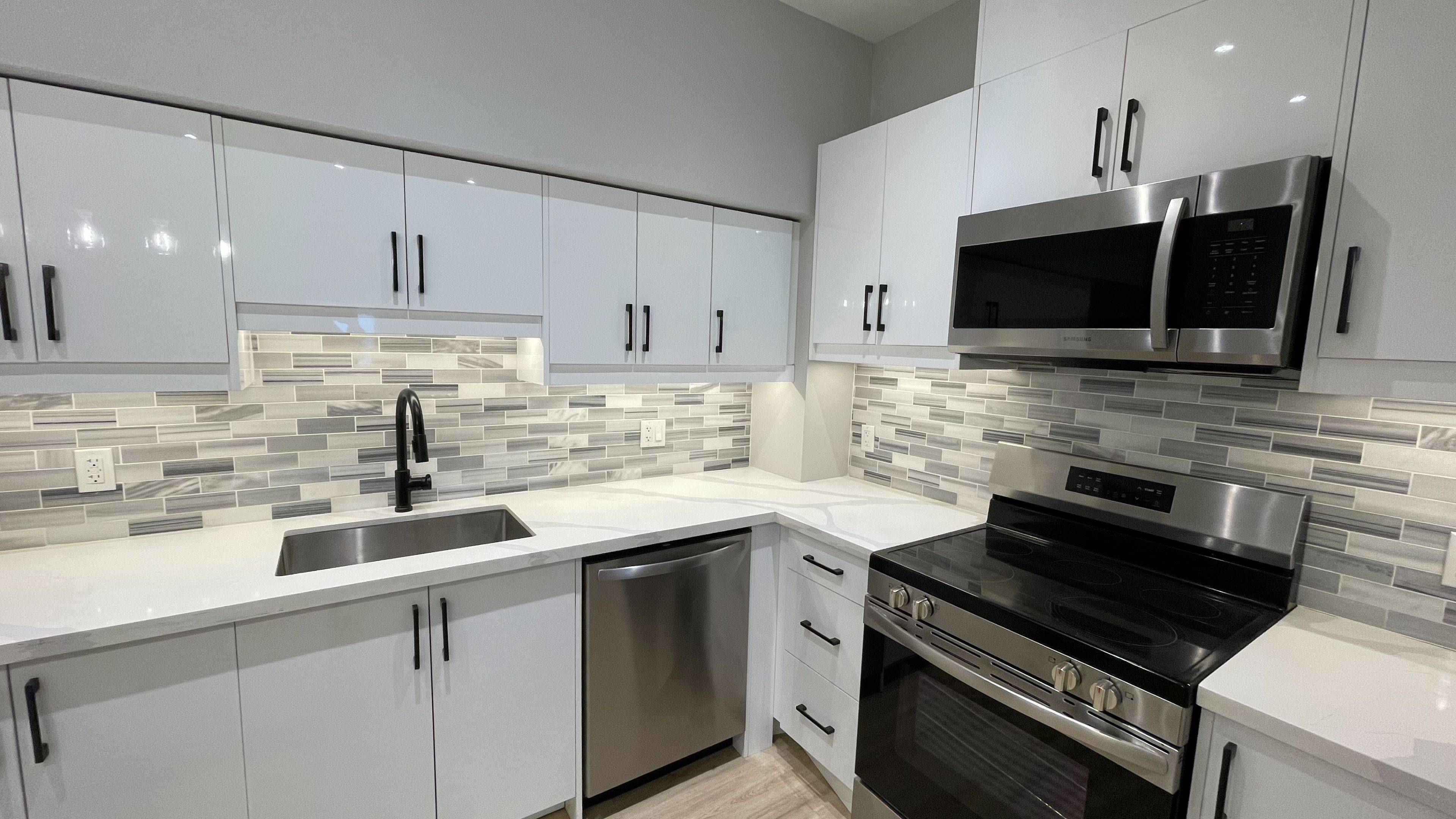 69 East Main ST #104, Welland, ON L3B 3W4