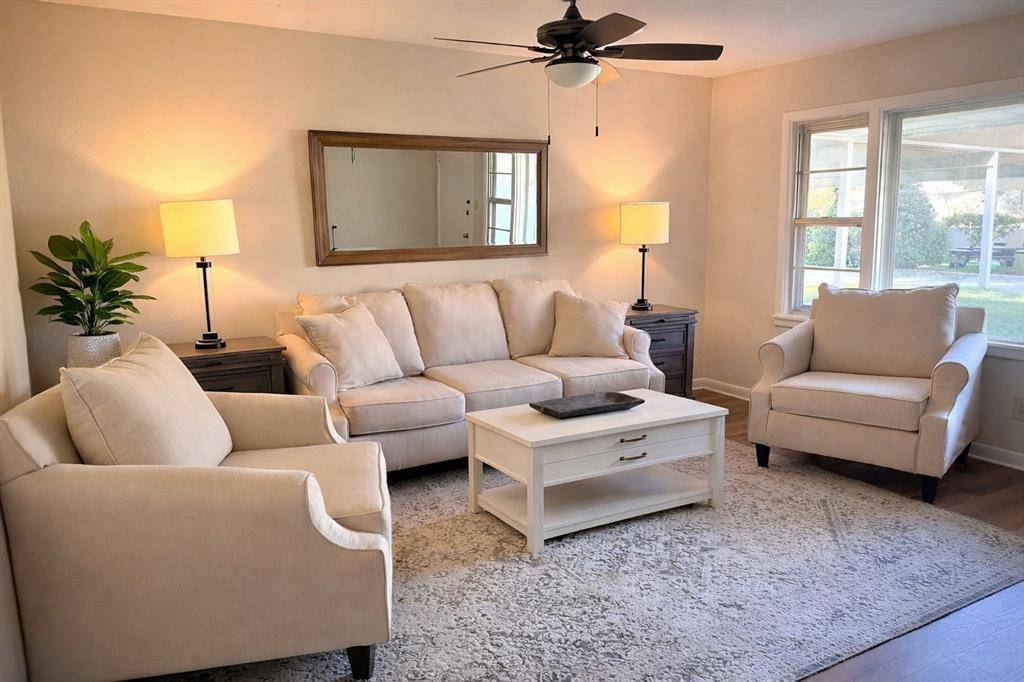 4305 Highland Lake Drive, Lake Worth, TX 76135