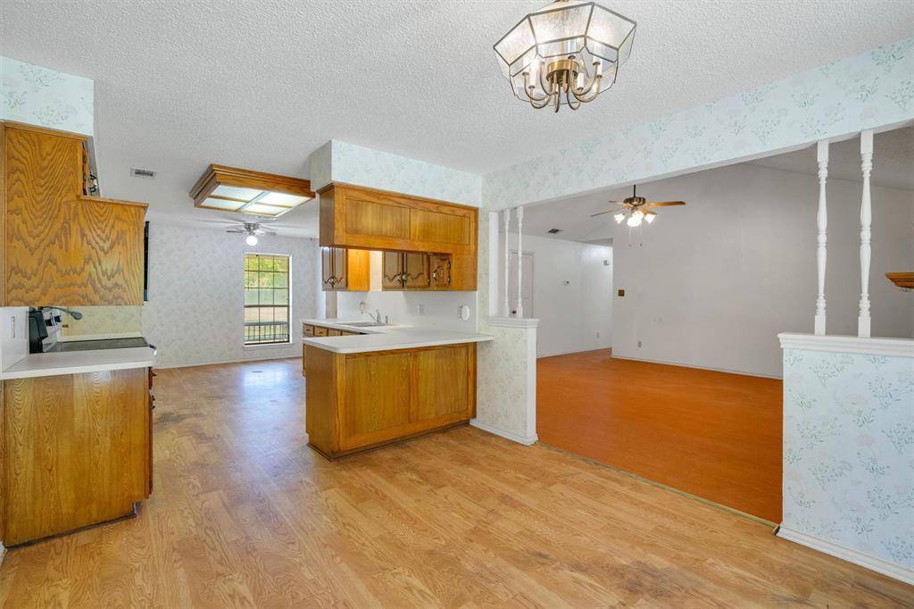 1309 Dixie Lane, Waxahachie, TX 75165