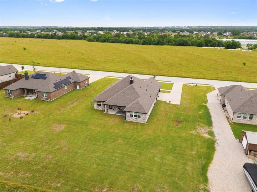 123 Cedar Elm Lane, Nevada, TX 75173