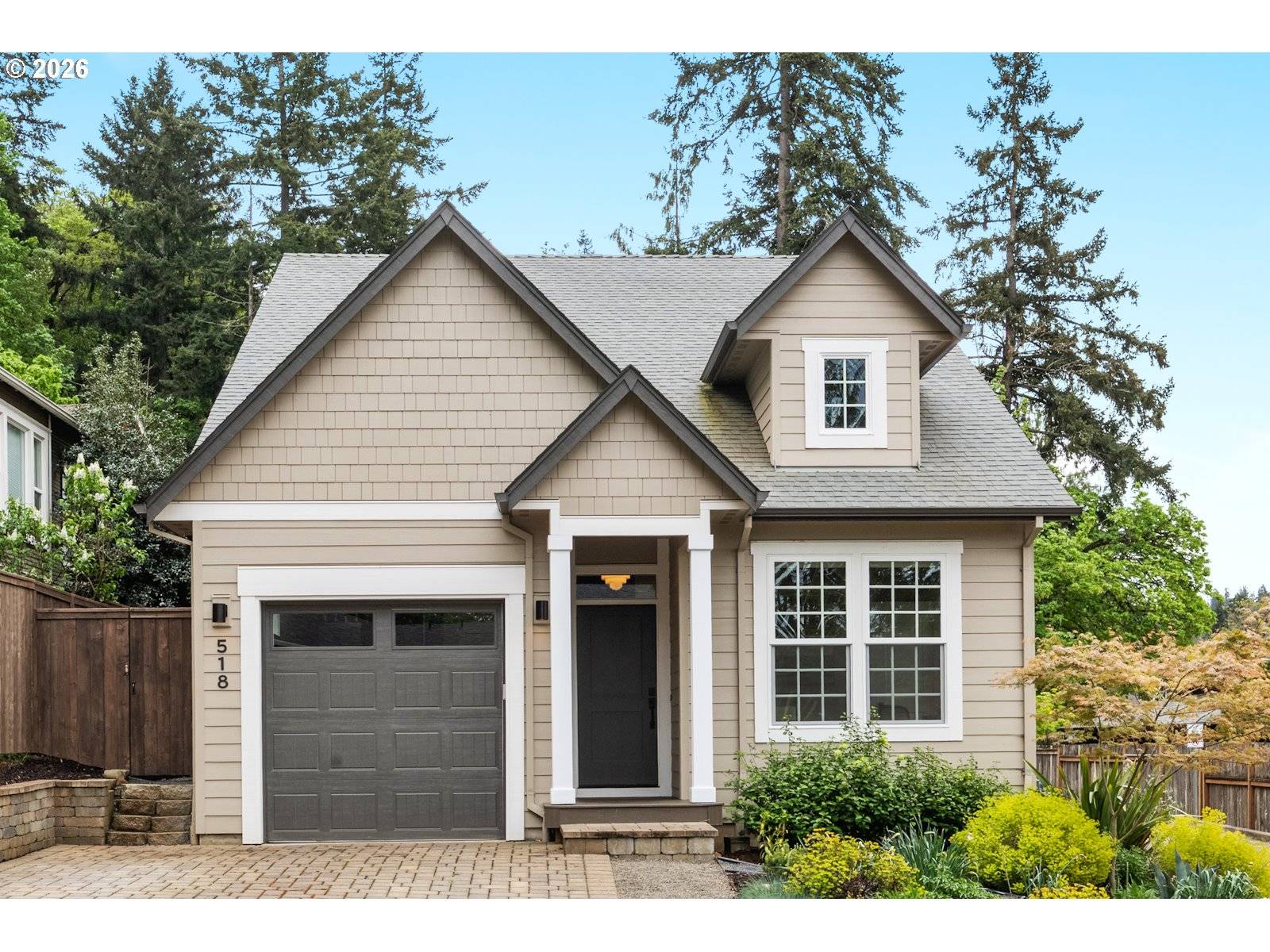 518 JERSEY ST, Silverton, OR 97381