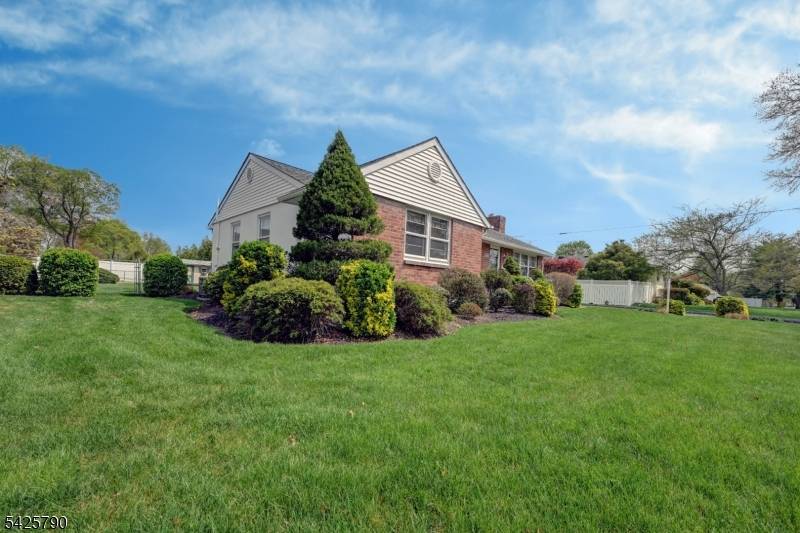 348 Boulevard, Pequannock Twp., NJ 07444