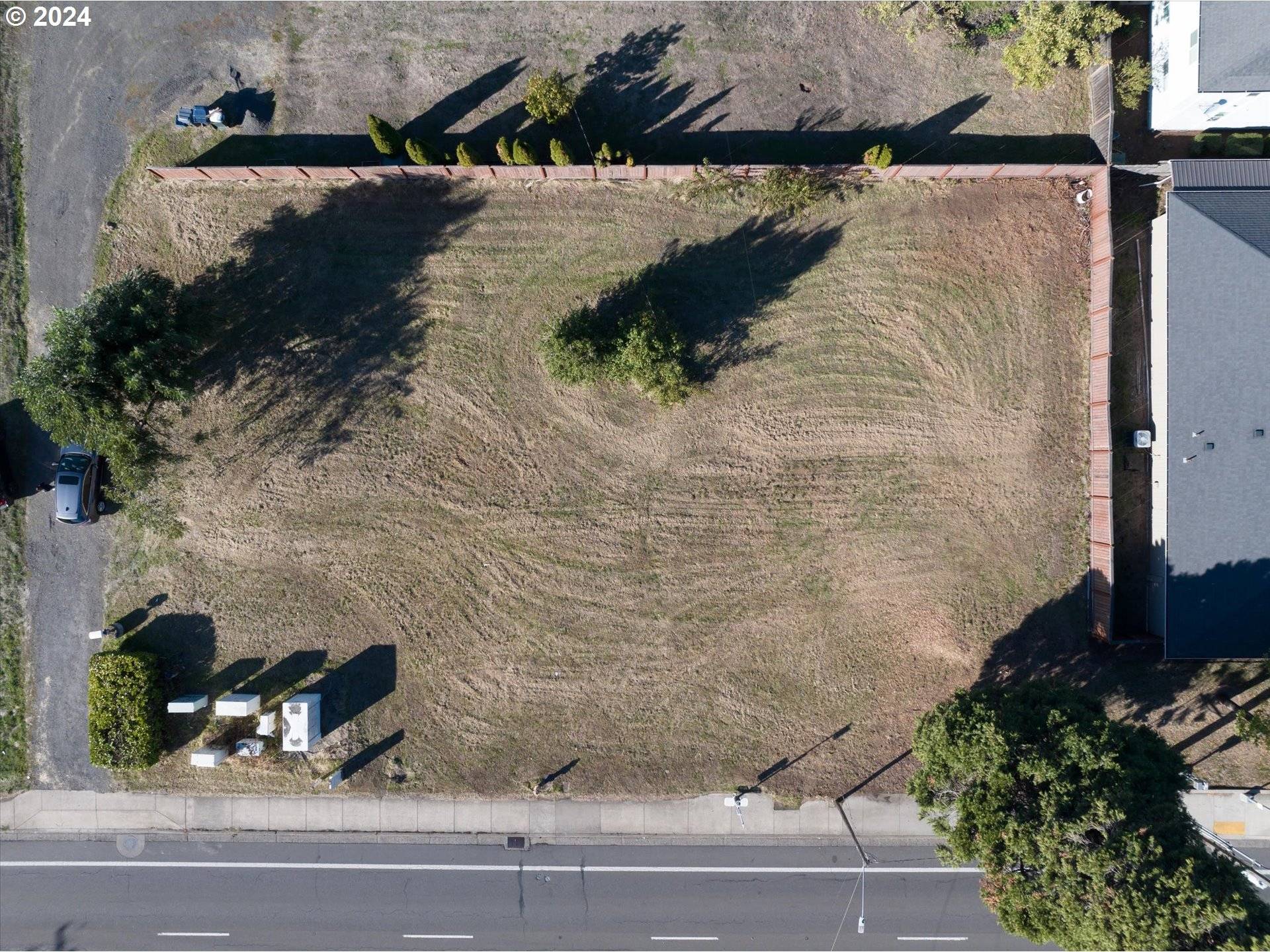 N Main between 48-49th ST, Springfield, OR 97478