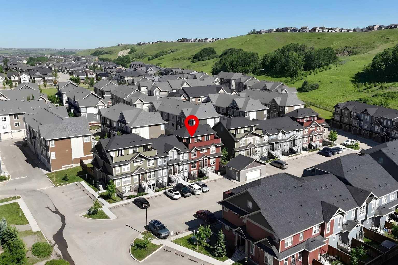 340 Cranbrook SQ SE, Calgary, AB T3M 3K8